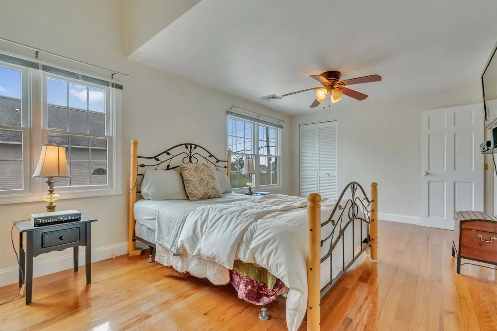 518 High Street Hampton NH 03842