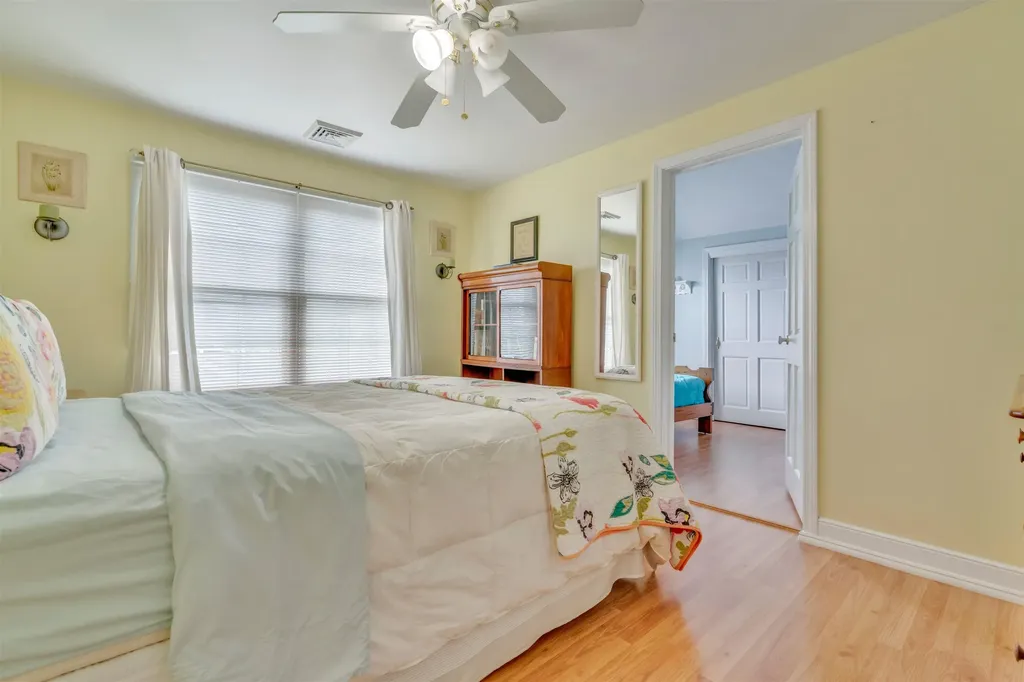 518 High Street Hampton NH 03842