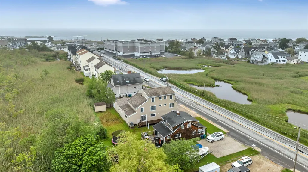 518 High Street Hampton NH 03842