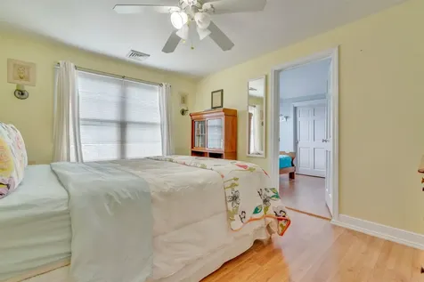 518 High Street Hampton NH 03842