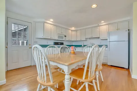 518 High Street Hampton NH 03842