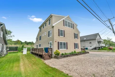 518 High Street Hampton NH 03842