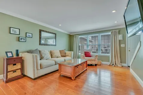 518 High Street Hampton NH 03842