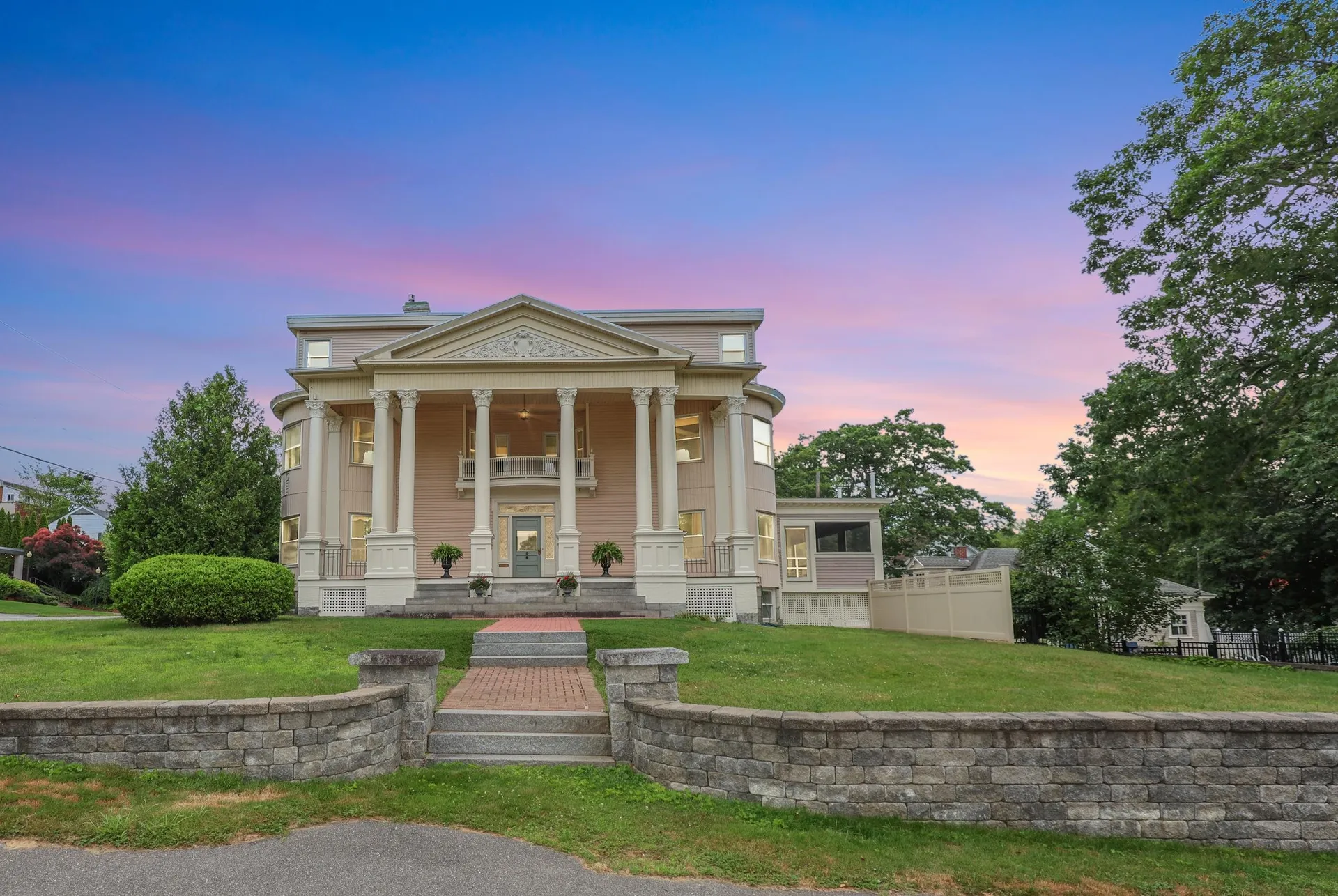 2241 Elm Street Manchester NH 03104