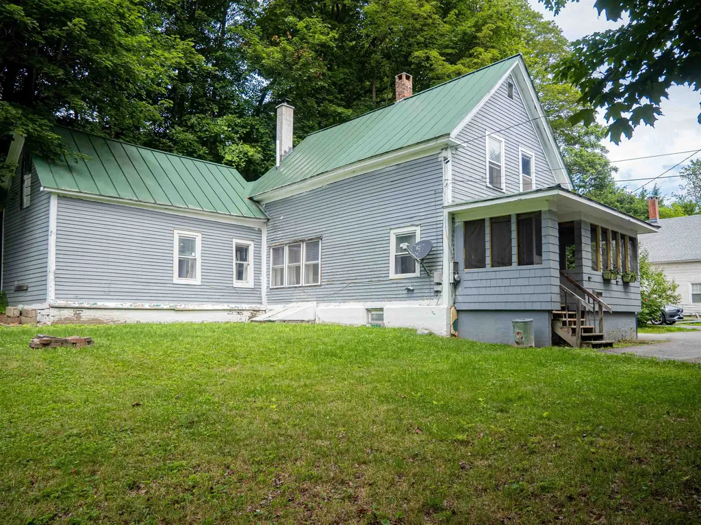 31 Maple Street Windsor VT 05089