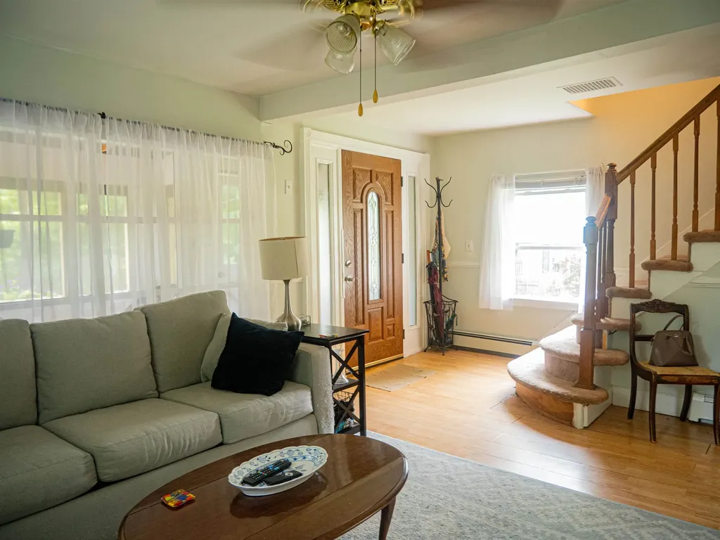 31 Maple Street Windsor VT 05089