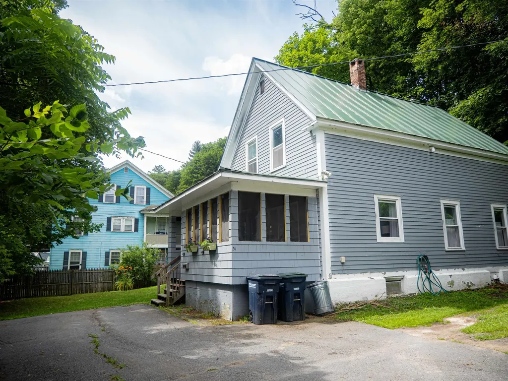 31 Maple Street Windsor VT 05089