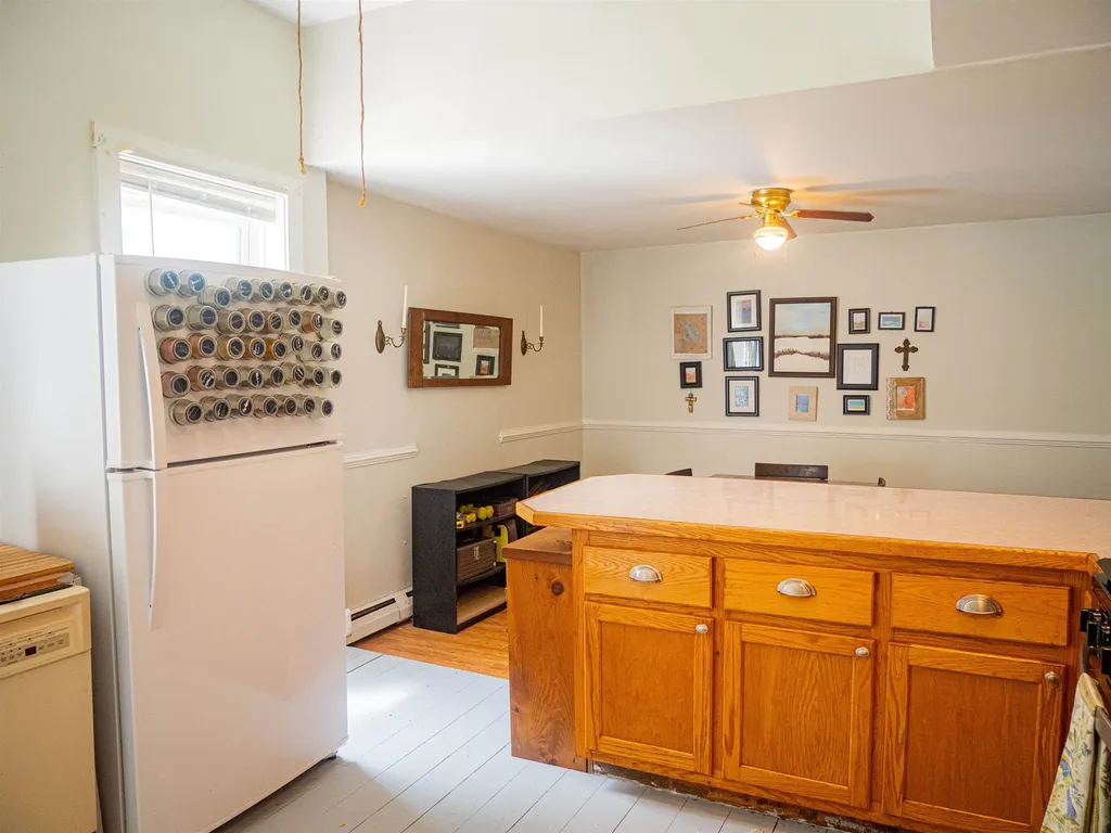 31 Maple Street Windsor VT 05089