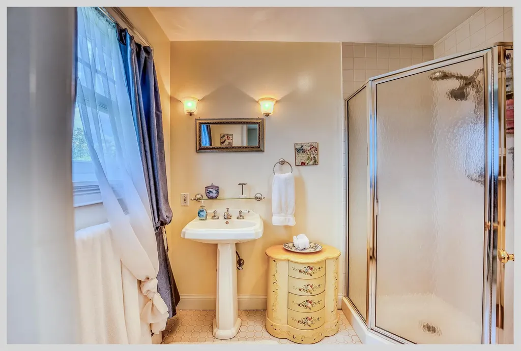 36 Puckerbrush Road Campton NH 03223