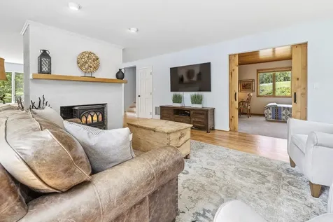 1949 South Road Peru VT 05152