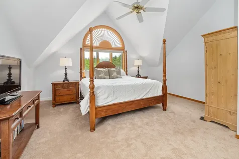 1949 South Road Peru VT 05152