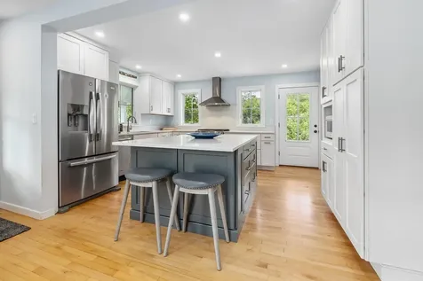 1949 South Road Peru VT 05152