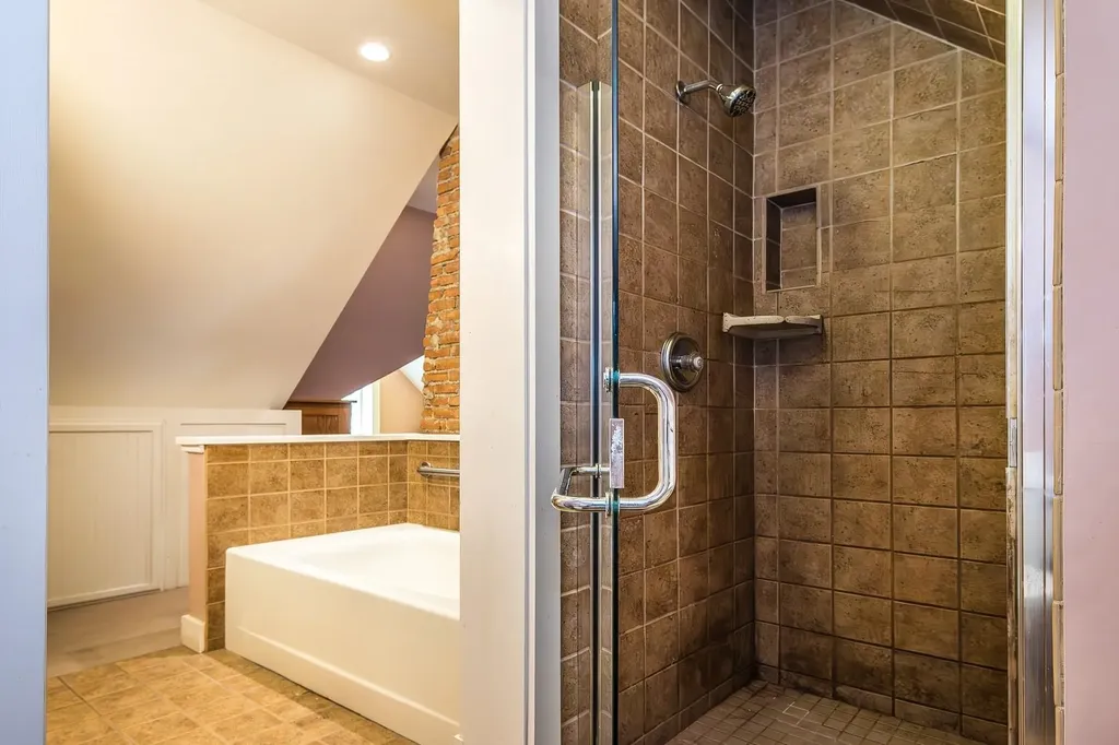 10 South Main Street Rutland City VT 05701