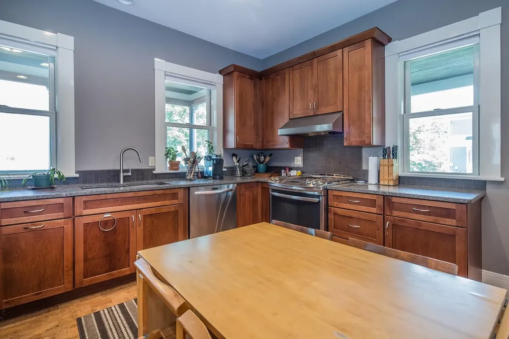 10 South Main Street Rutland City VT 05701