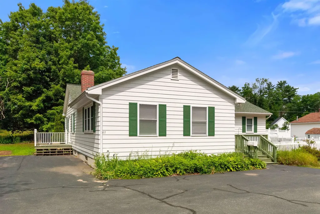 43 Tappan Street Farmington NH 03835