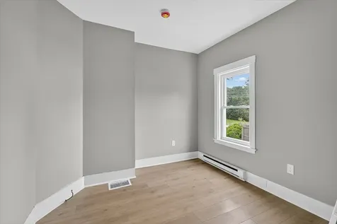 107 Davis Street Keene NH 03431