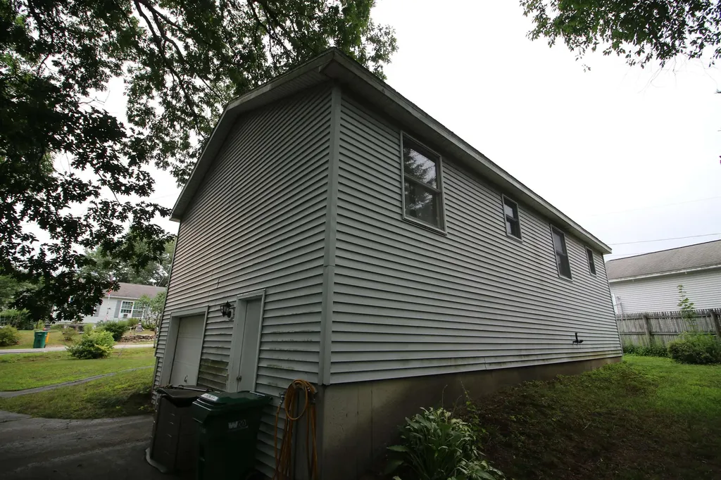30 Mcduffee Street Rochester NH 03867