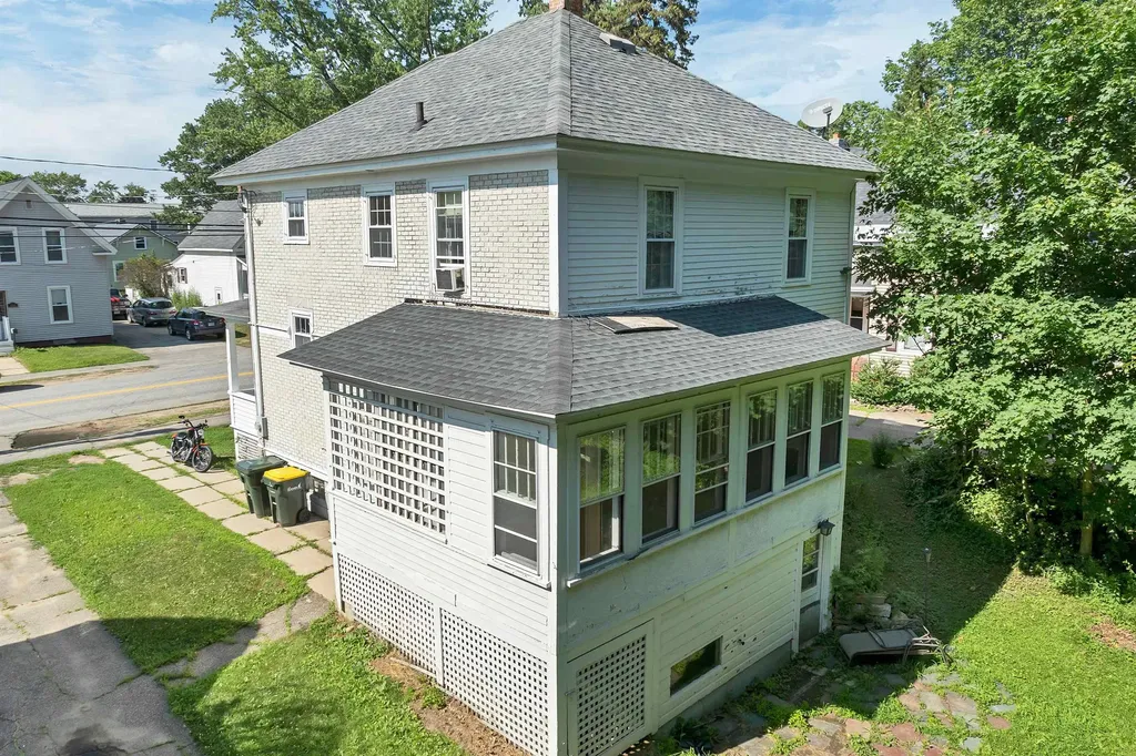 99 Oak Street Laconia NH 03246