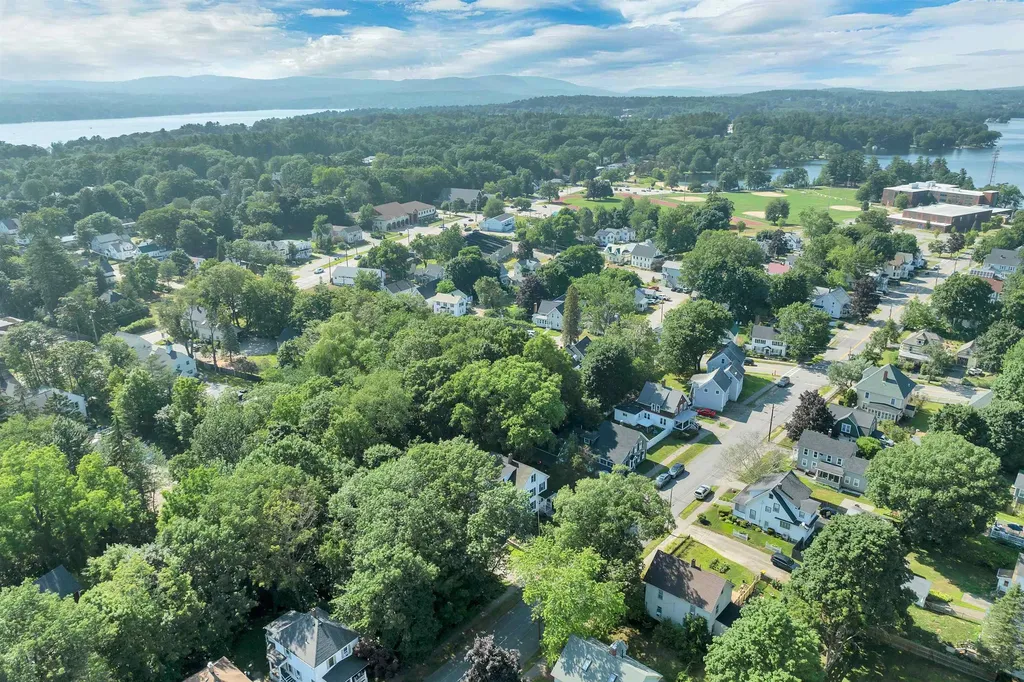 99 Oak Street Laconia NH 03246