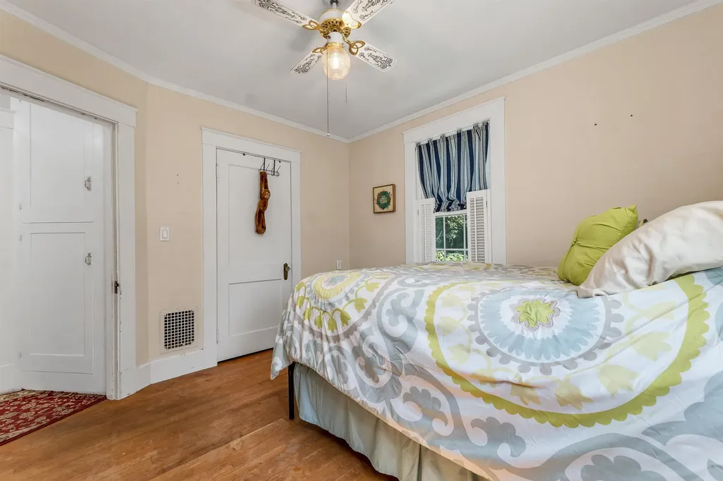 99 Oak Street Laconia NH 03246