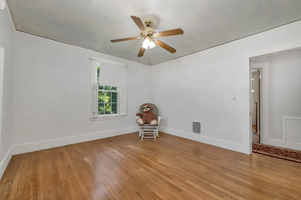 99 Oak Street Laconia NH 03246