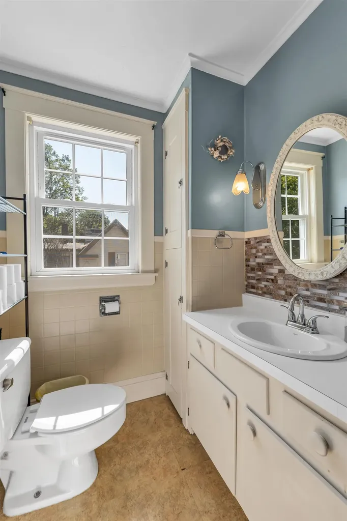 99 Oak Street Laconia NH 03246