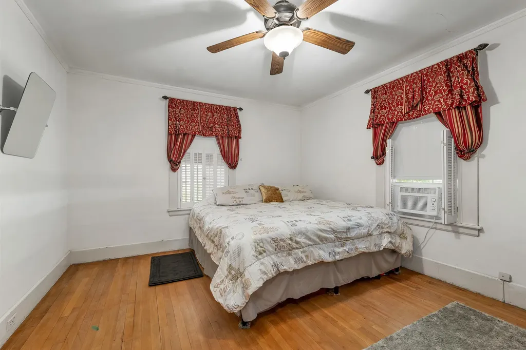 99 Oak Street Laconia NH 03246