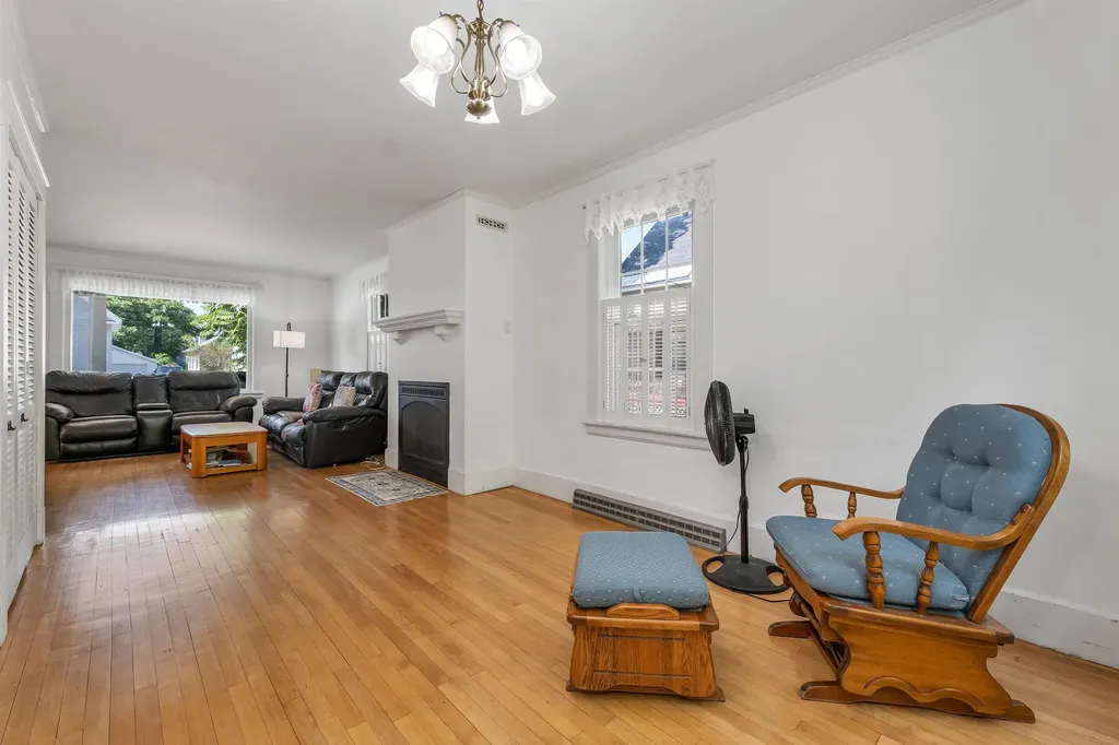 99 Oak Street Laconia NH 03246