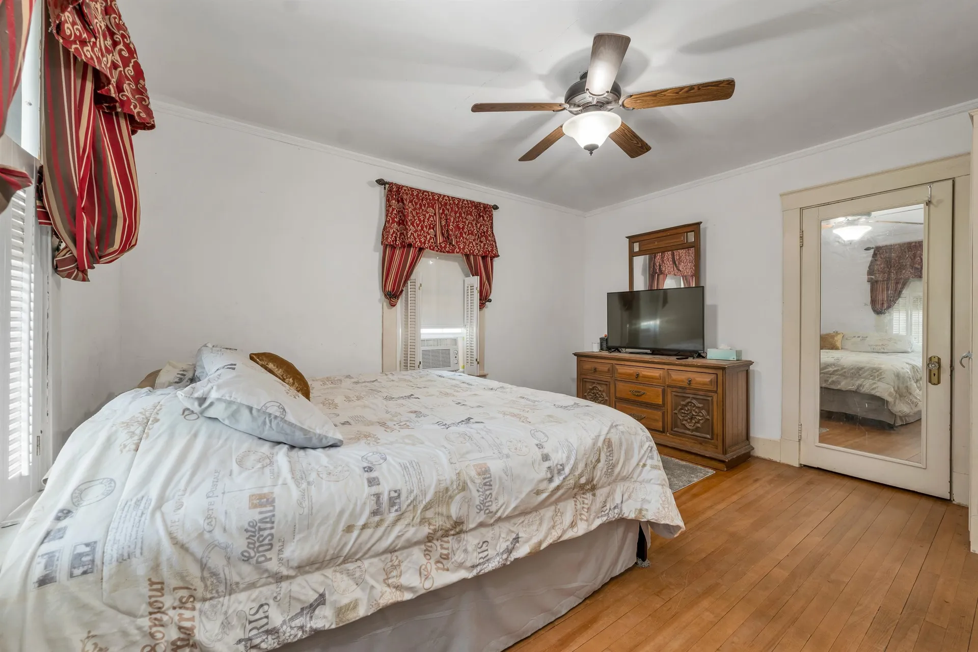 99 Oak Street Laconia NH 03246