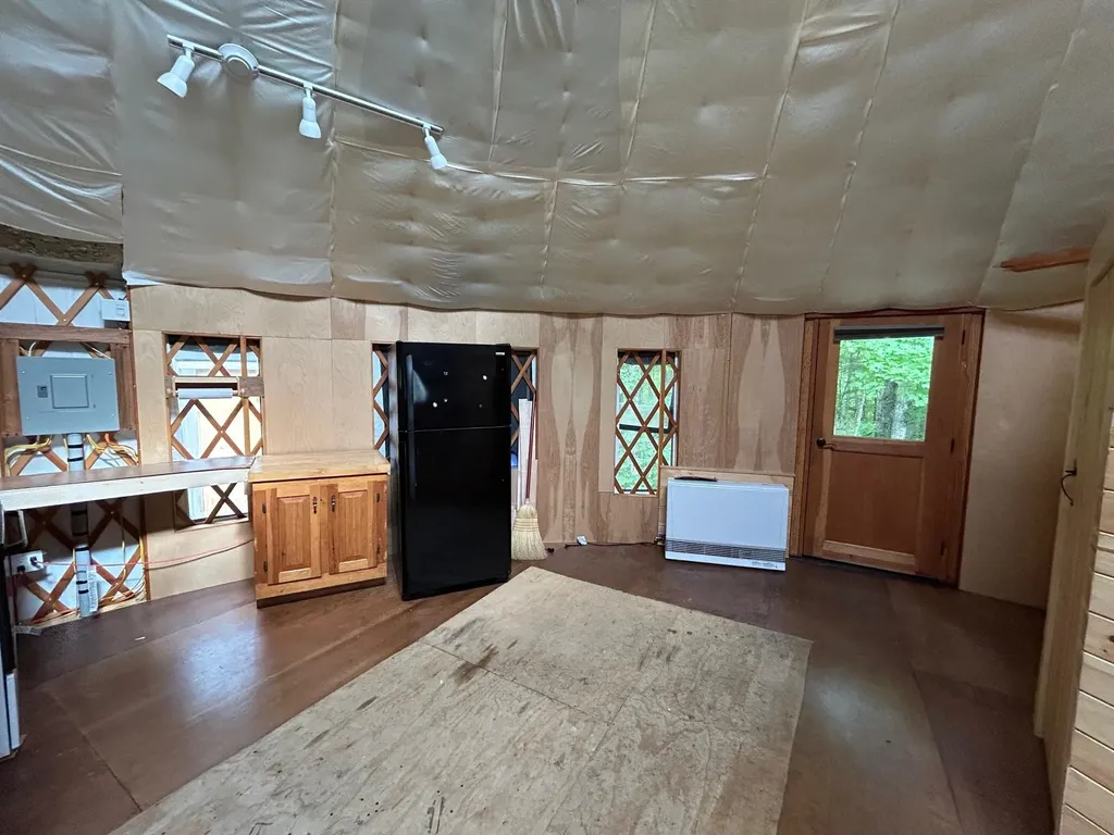 4 Dodge Road Elmore VT 05657