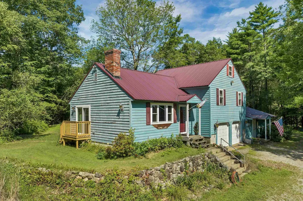 102 Milton Road Farmington NH 03835