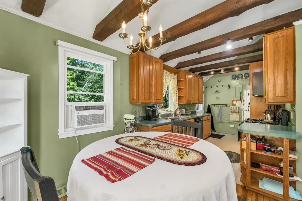 102 Milton Road Farmington NH 03835