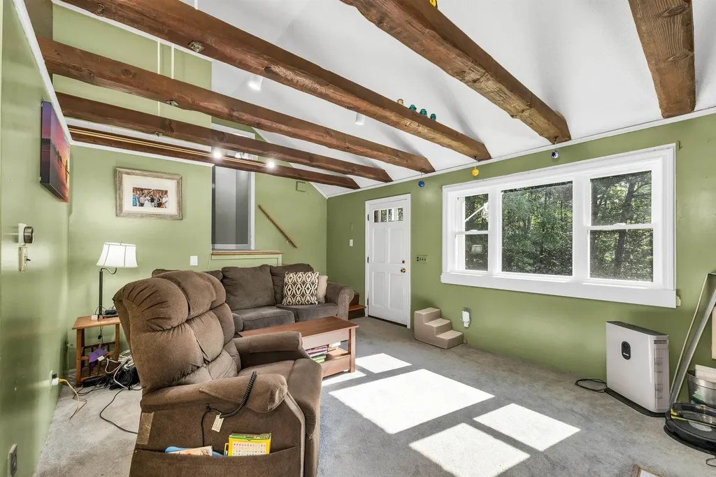 102 Milton Road Farmington NH 03835