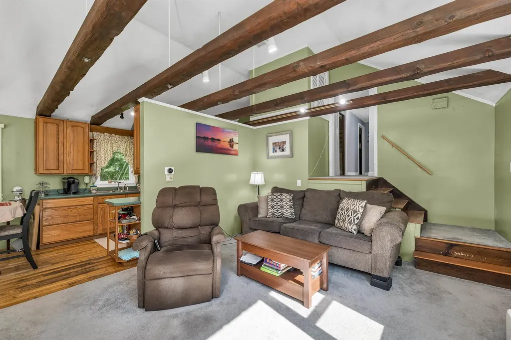 102 Milton Road Farmington NH 03835