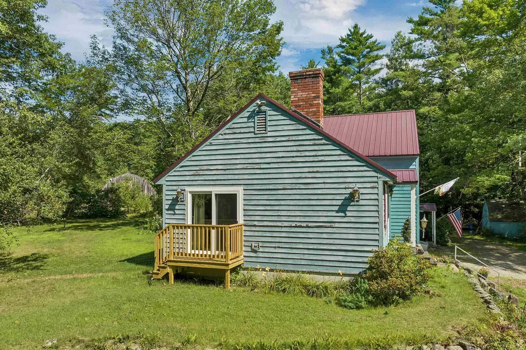 102 Milton Road Farmington NH 03835