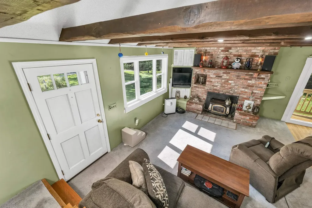 102 Milton Road Farmington NH 03835