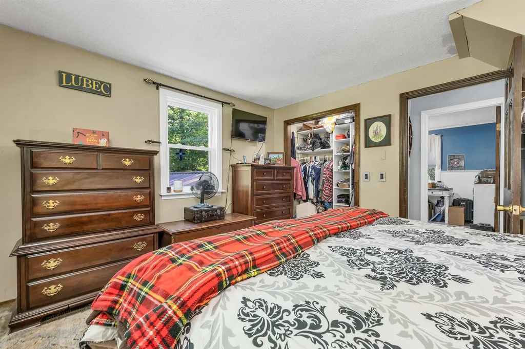 102 Milton Road Farmington NH 03835