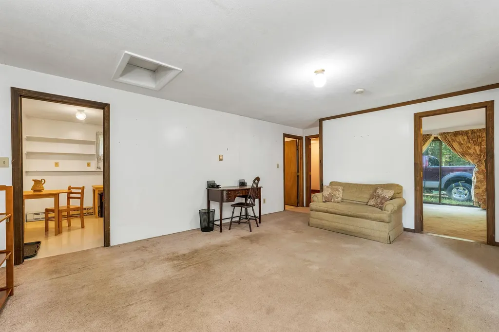 102 Milton Road Farmington NH 03835