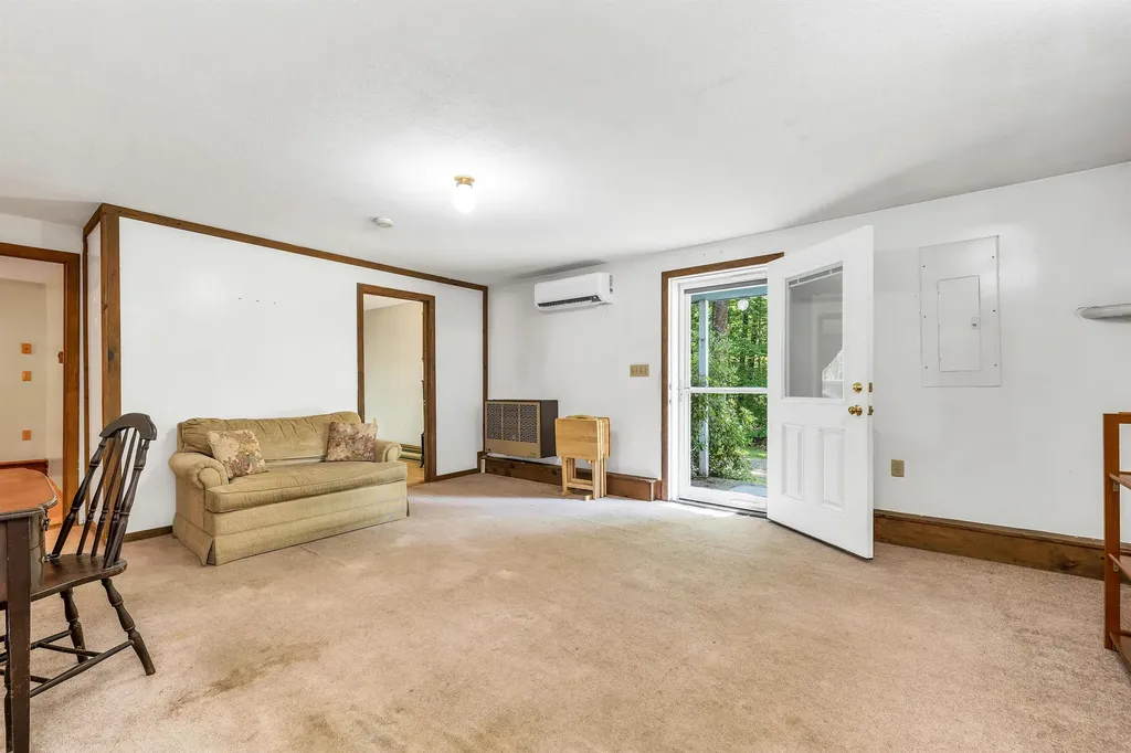 102 Milton Road Farmington NH 03835