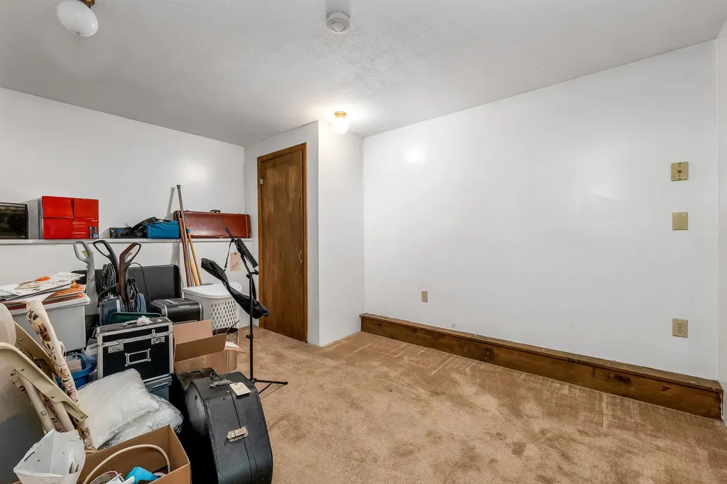 102 Milton Road Farmington NH 03835
