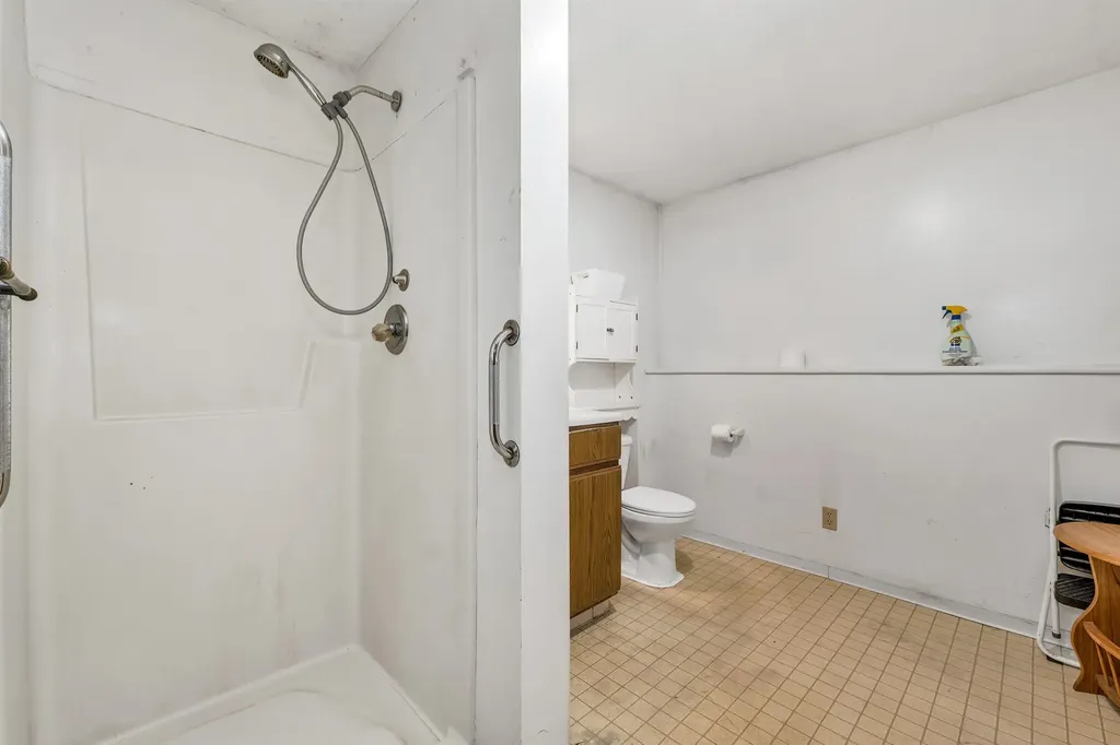 102 Milton Road Farmington NH 03835
