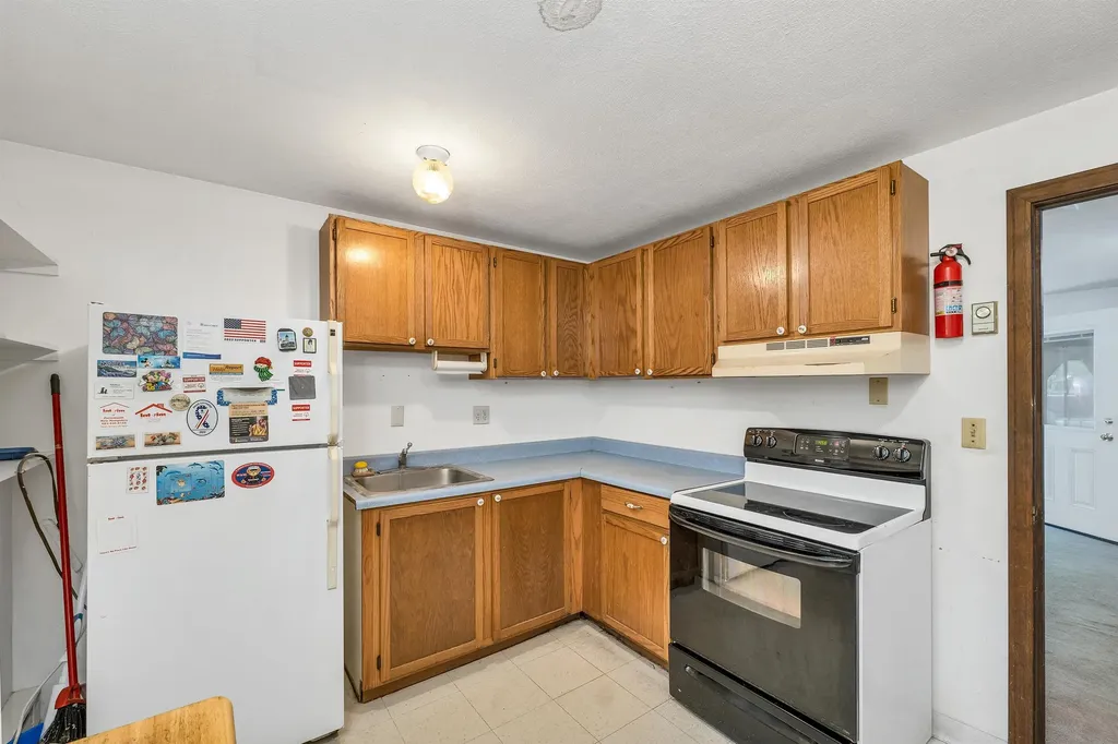 102 Milton Road Farmington NH 03835