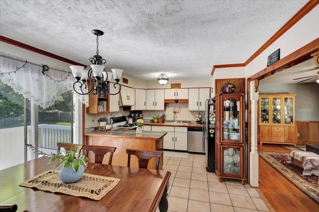 24 Venus Avenue Burlington VT 05408