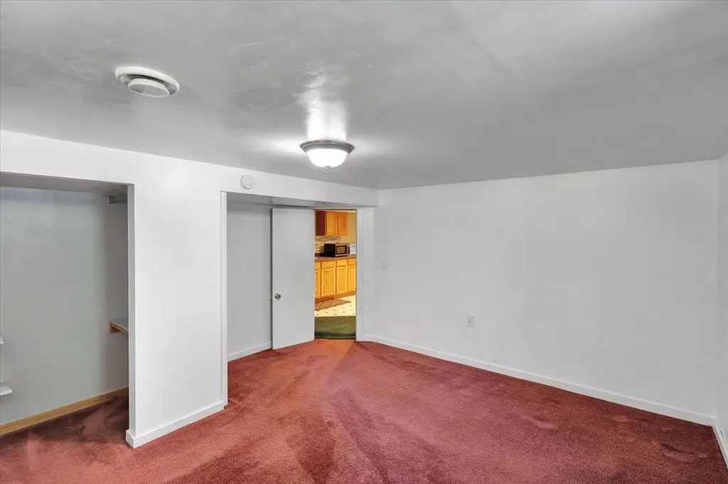 24 Venus Avenue Burlington VT 05408