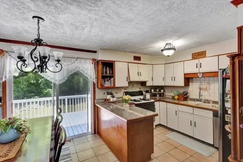 24 Venus Avenue Burlington VT 05408