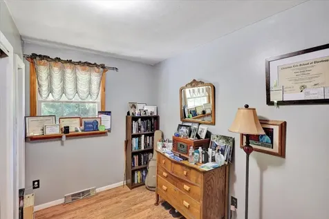 24 Venus Avenue Burlington VT 05408