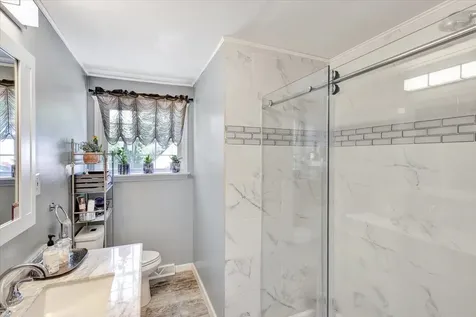 24 Venus Avenue Burlington VT 05408