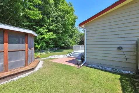 24 Venus Avenue Burlington VT 05408