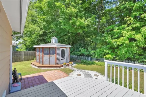 24 Venus Avenue Burlington VT 05408