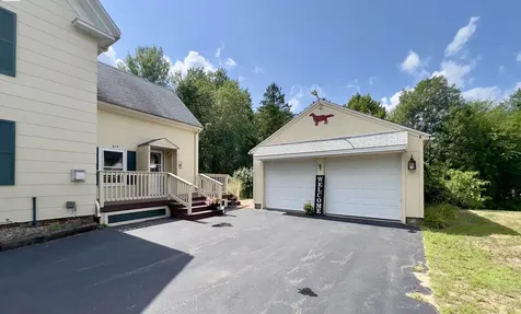 6 Smith Corner Road Plaistow NH 03865